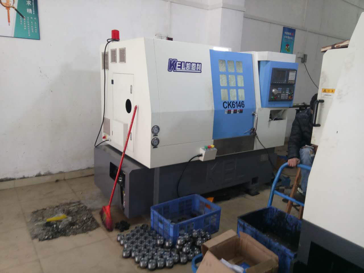 伍國寶老板訂購凱恩利46標(biāo)準(zhǔn)排刀機(jī)